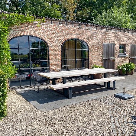 Gastenhuis Prachtige Historische Vierkant Hoeve Broechem المظهر الخارجي الصورة