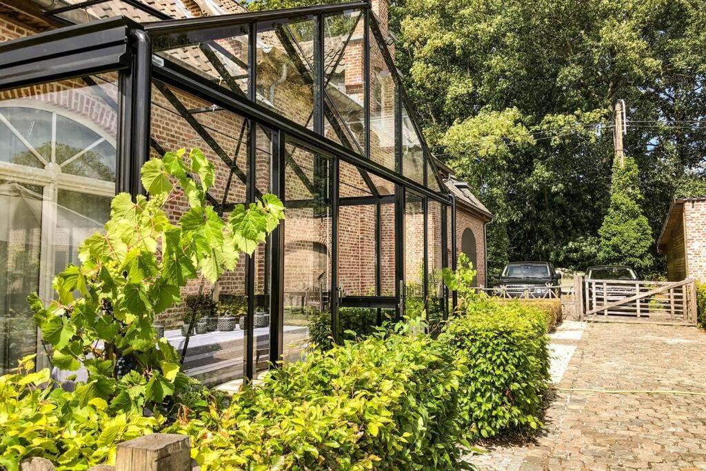 Gastenhuis Prachtige Historische Vierkant Hoeve Broechem المظهر الخارجي الصورة