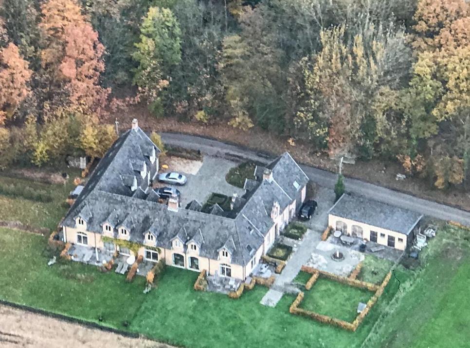 Gastenhuis Prachtige Historische Vierkant Hoeve Broechem المظهر الخارجي الصورة