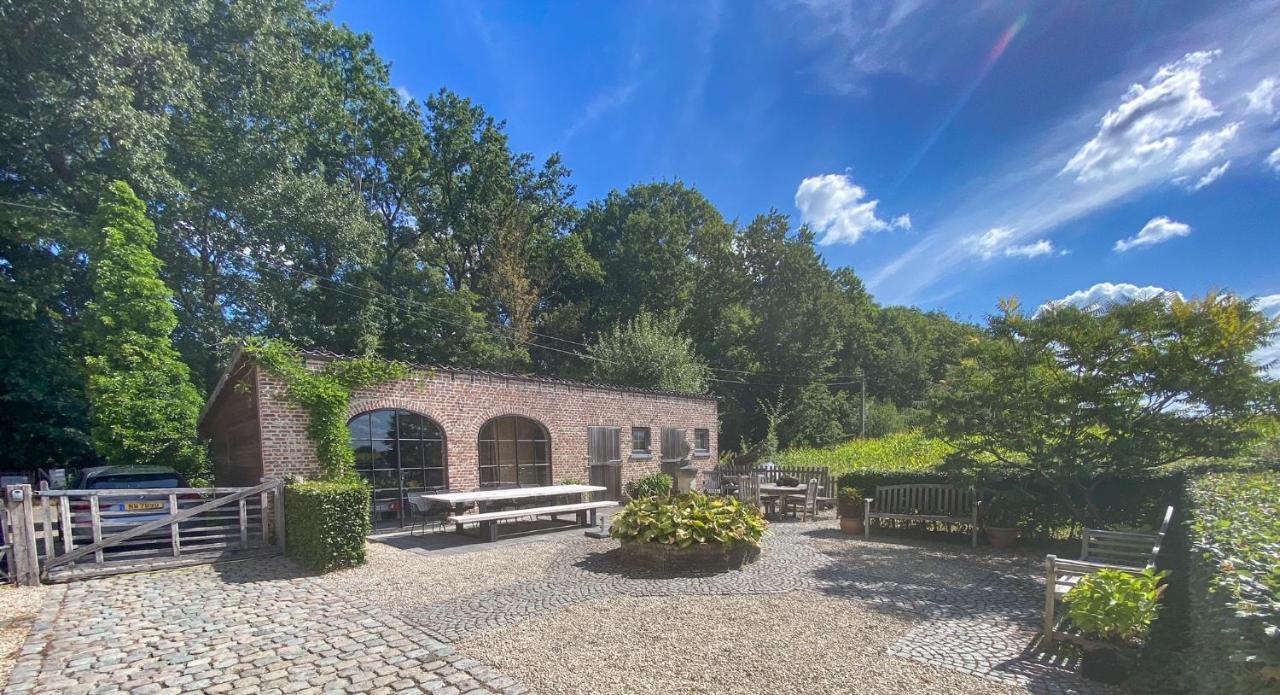 Gastenhuis Prachtige Historische Vierkant Hoeve Broechem المظهر الخارجي الصورة